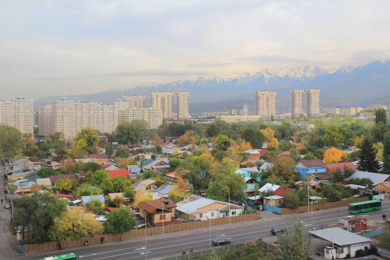 Razmestim В Жк Дуэт Almaty Exterior photo